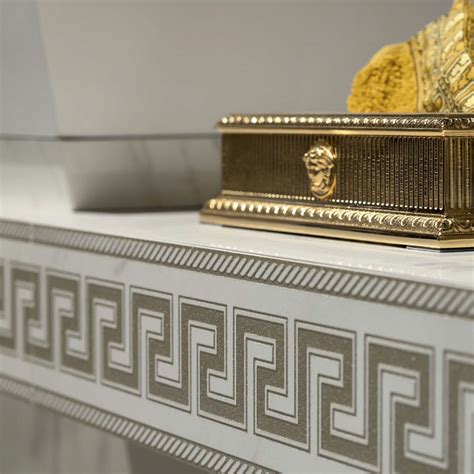 fasccia versace|versace la greca.